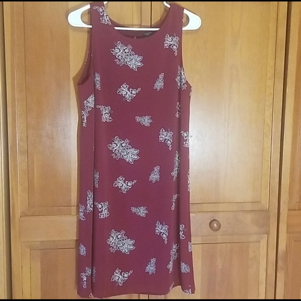 NWOT - Ann Taylor petite burgundy dress